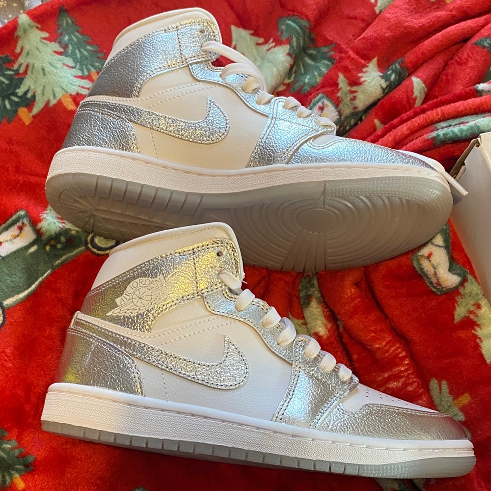Nike Women's Silver and White Sneakers
